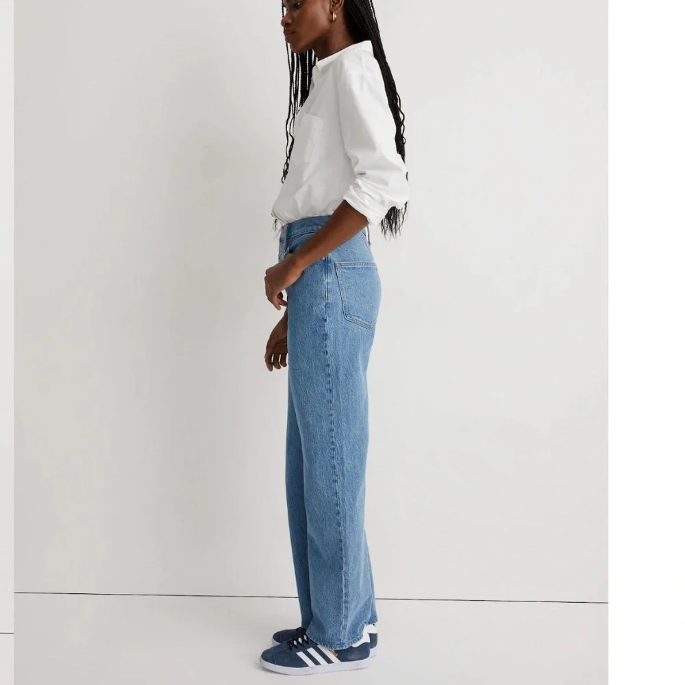 Madewell The Perfect Vintage Wide-Leg Jean in Harding Wash: Button-Fly Edition - Picture 2 of 11